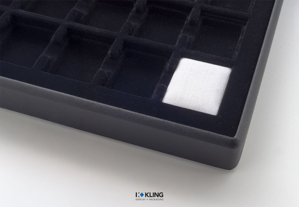 Eingeschlagene Aufmachungskarte 303 für Anhänger/Brosche