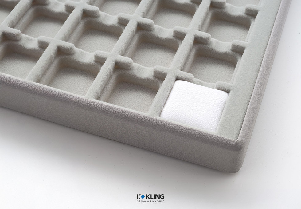 Eingeschlagene Aufmachungskarte 328 für Anhänger